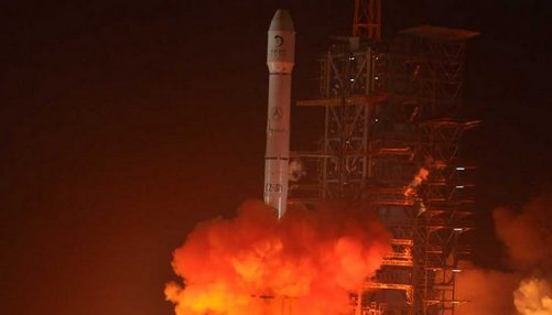 月探査機(jī)「嫦娥3號(hào)」　打ち上げ成功（寫(xiě)真集）