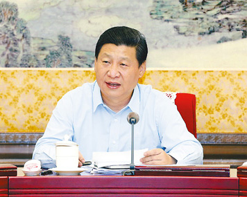 中共中央政治局會(huì)議：作風(fēng)改善は中央政治局から