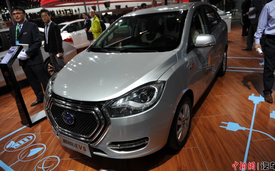 北京モーターショー、新エネ車が技を競う