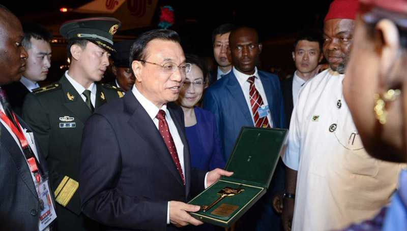 李克強総理がナイジェリアの首都アブジャに到著