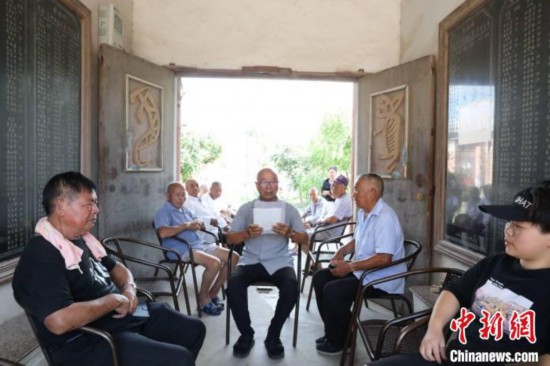 「ニュース放送」の現(xiàn)場(chǎng)。（撮影?朱玲巧）