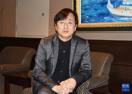 日本?大阪のザ?シンフォニーホールで8日、「百鳥朝鳳」を演奏する南京民族楽団（撮影?楊光）